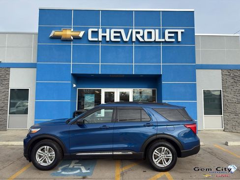 Used 2020 Ford Explorer XLT w/ Comfort Package image 1