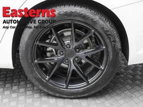 Used 2020 Chevrolet Malibu LT image 8