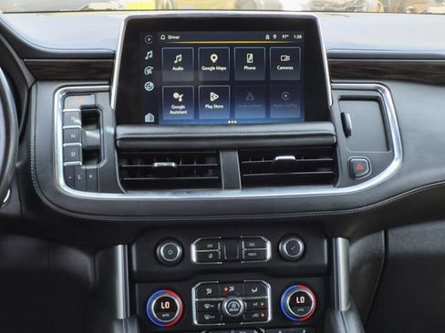 Used 2022 Chevrolet Suburban Z71 AWD/4WD image 31