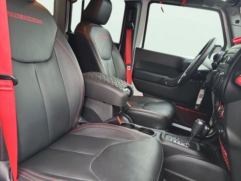 Certified 2018 Jeep Wrangler Unlimited Rubicon AWD/4WD image 17