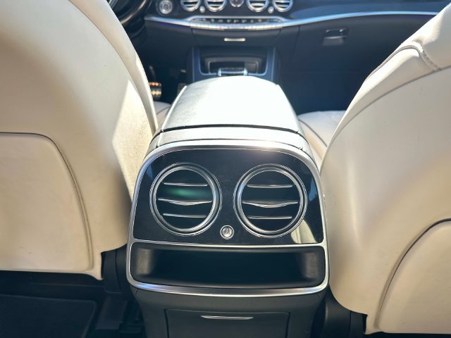 Used 2020 Mercedes-Benz S 560 4MATIC Sedan image 13
