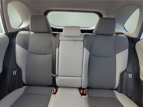 Used 2020 Toyota RAV4 XLE image 18