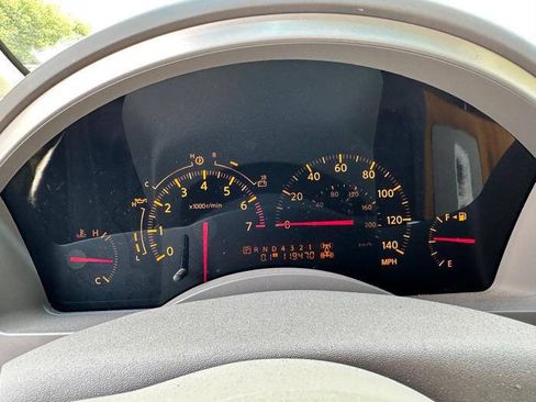 Used 2005 INFINITI QX56 4WD image 36