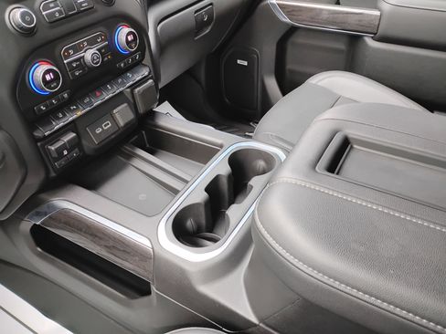 Used 2021 Chevrolet Silverado 3500 LTZ w/ LTZ Plus Package image 13