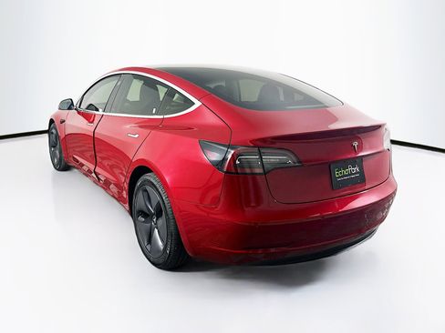 Used 2018 Tesla Model 3 Mid Range image 5