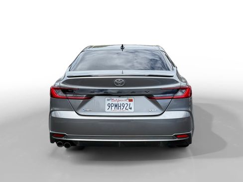 Used 2025 Toyota Camry XSE FWD image 4