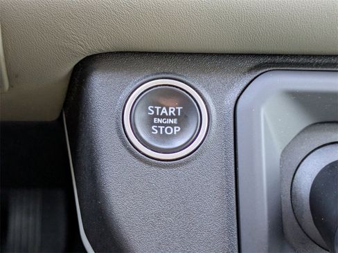 Used 2020 Land Rover Defender 110 HSE image 29