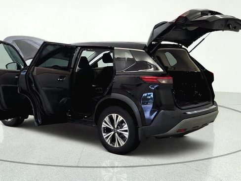 Used 2023 Nissan Rogue SV AWD/4WD image 10