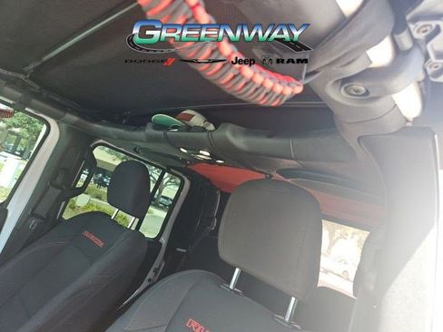 Used 2023 Jeep Gladiator Rubicon w/ LED Lighting Group AWD/4WD image 12