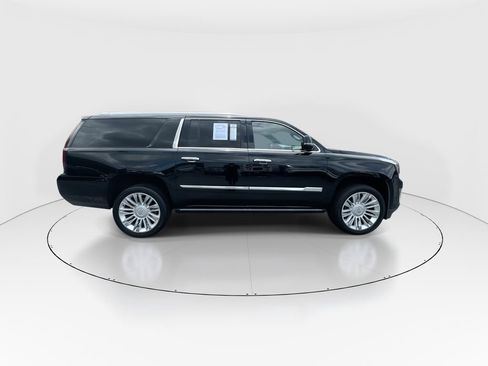 Used 2019 Cadillac Escalade ESV Platinum AWD/4WD image 9