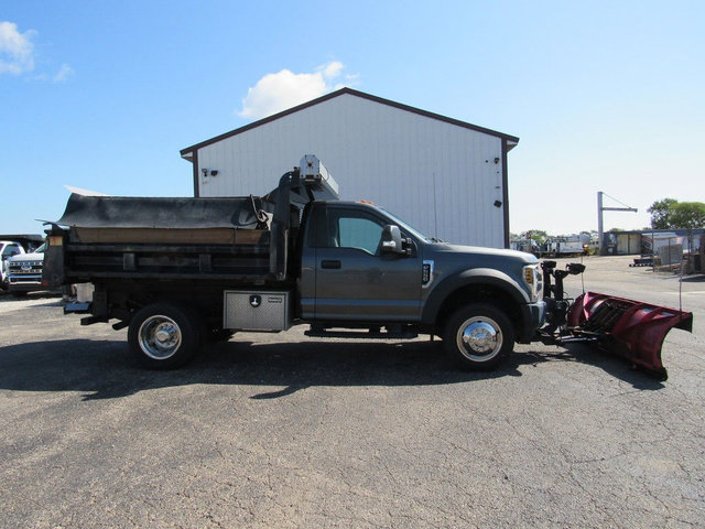 Used 2018 Ford F550 2WD Regular Cab Super Duty w/ Power Equipment Group image 2
