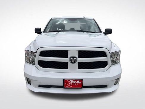 Used 2018 RAM 1500 Express w/ Express Value Package AWD/4WD image 2