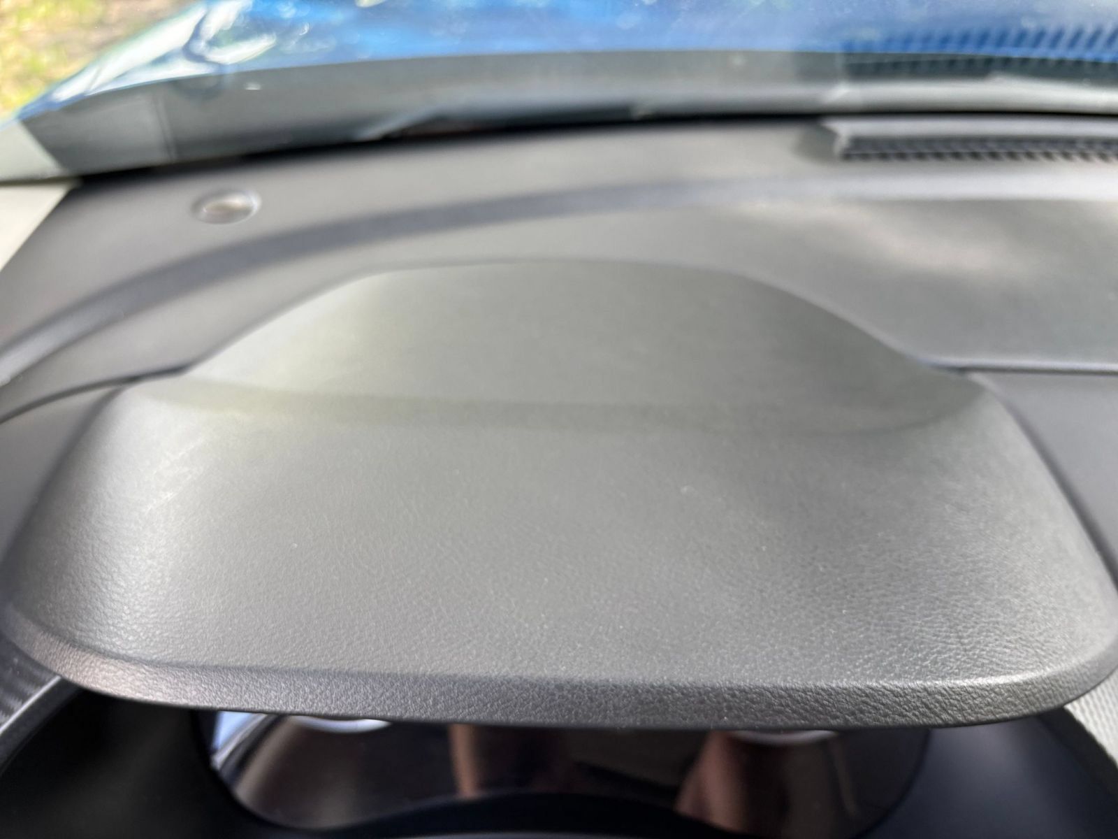 Used 2025 Nissan Sentra SV FWD image 31