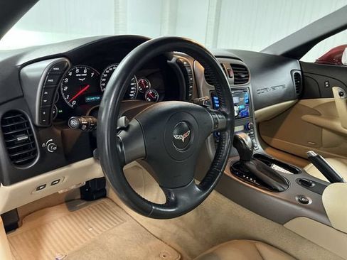 Used 2007 Chevrolet Corvette Coupe w/ Preferred Equipment Group RWD image 10