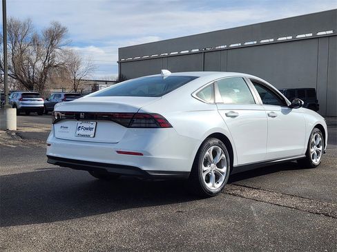 Used 2023 Honda Accord LX image 4