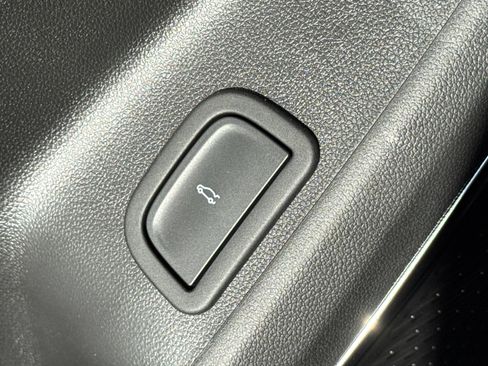 New 2026 GMC Acadia Denali w/ Super Cruise Package image 29