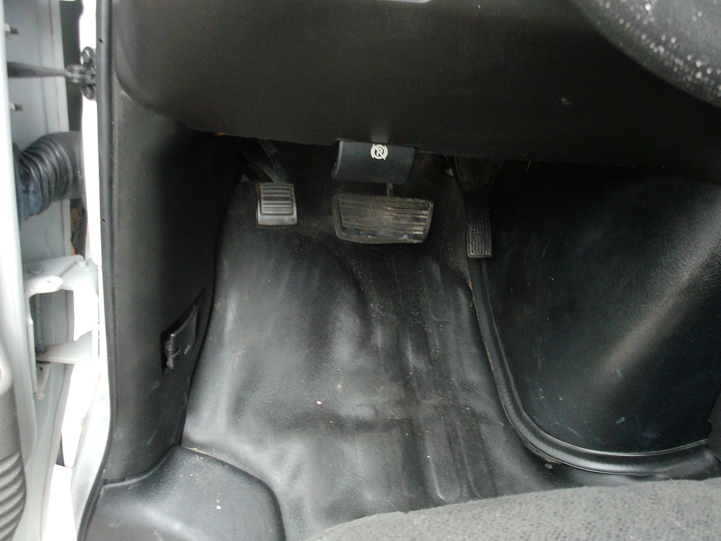 Used 2020 GMC Savana 2500 w/ Driver Convenience Package RWD image 15