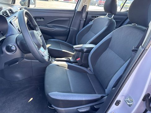 Used 2024 Nissan Versa SV w/ Trunk Package image 8