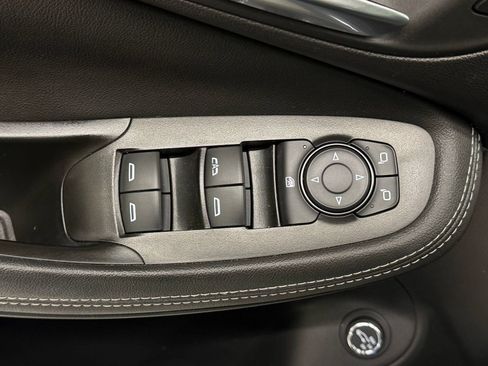 Used 2024 Buick Encore GX Preferred FWD image 24