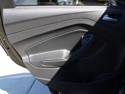 Used 2018 Ford Escape SE AWD/4WD image 15