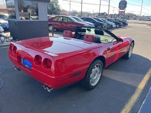 Used 1991 Chevrolet Corvette Convertible image 6