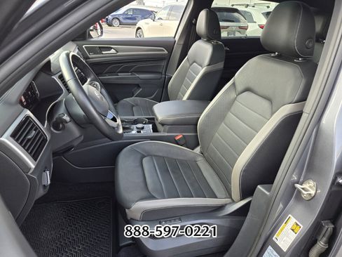 Used 2020 Volkswagen Atlas Cross Sport SEL Premium image 9