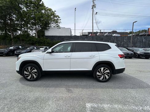 Used 2024 Volkswagen Atlas SE FWD image 6