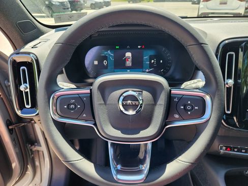 New 2026 Volvo XC40 B5 Ultra w/ Climate Package AWD/4WD image 19