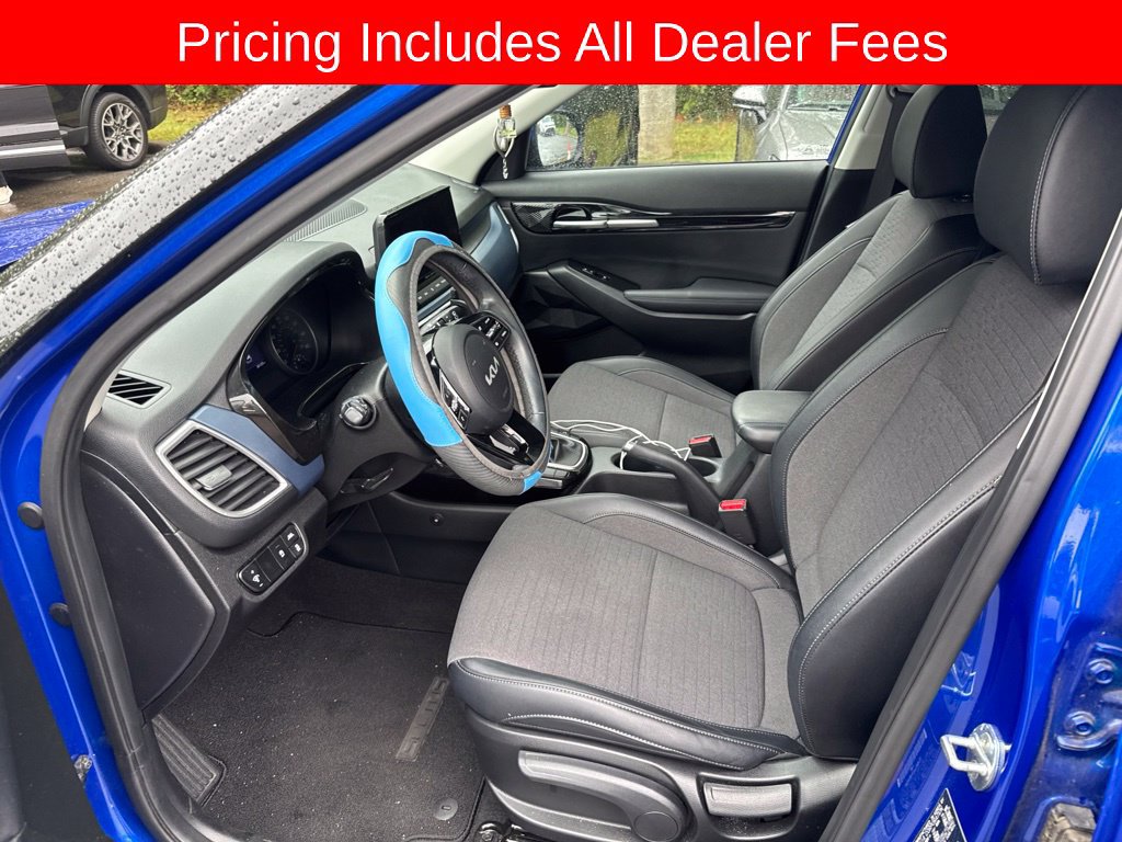 Certified 2023 Kia Seltos S w/ Navigation Package FWD image 6