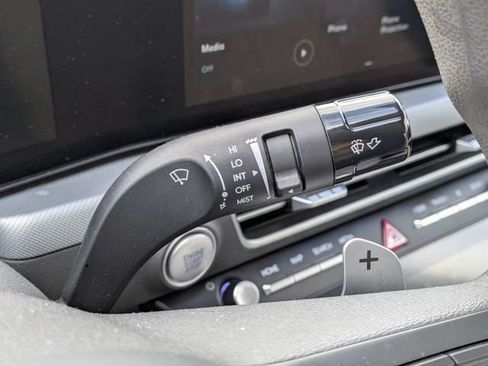 Used 2025 Hyundai Sonata SEL FWD image 21