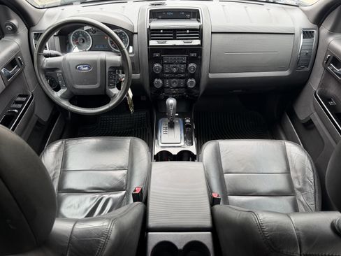 Used 2010 Ford Escape Limited AWD/4WD image 12