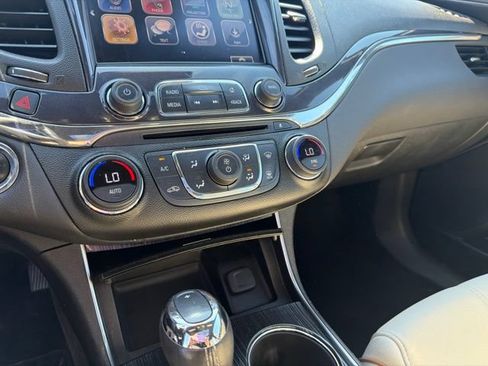 Used 2017 Chevrolet Impala Premier FWD image 17