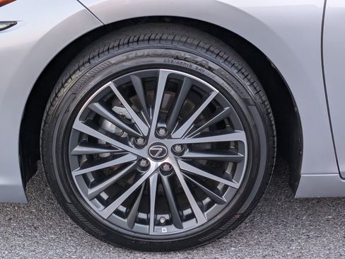 Certified 2025 Lexus ES 300h 300h image 10