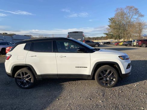 New 2026 Jeep Compass Limited image 2
