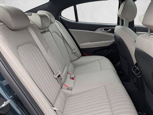 Used 2023 Genesis G70 3.3T w/ Sport Advanced Package RWD image 21