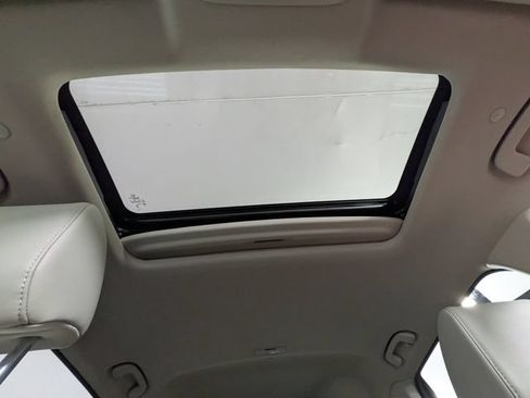 Used 2024 Honda CR-V EX-L image 7
