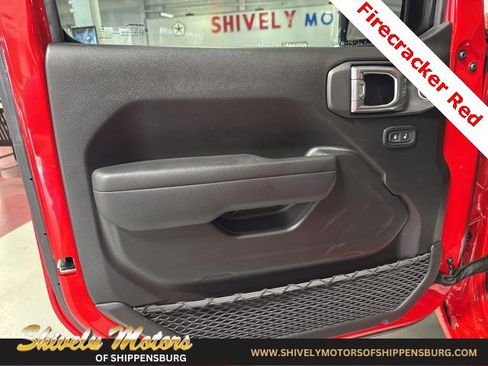 Certified 2024 Jeep Wrangler Sport S image 12