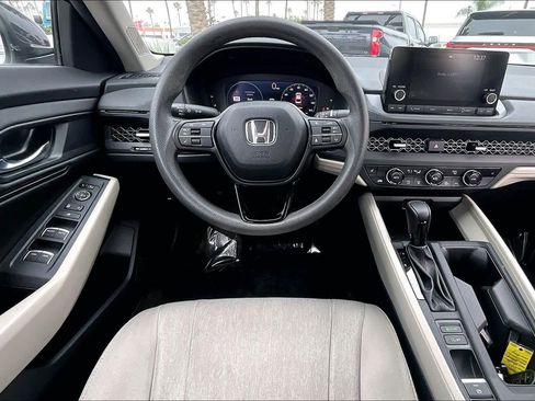 Used 2023 Honda Accord EX image 6