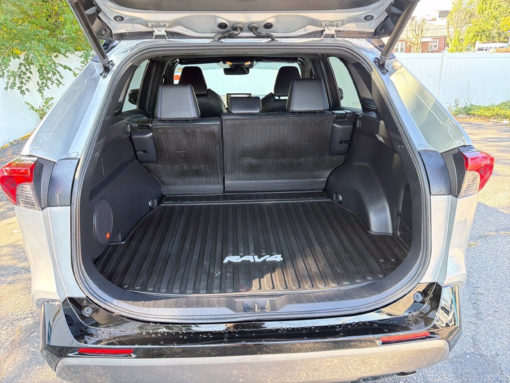 Used 2021 Toyota RAV4 XSE w/ XSE Grade Weather Package AWD/4WD image 27
