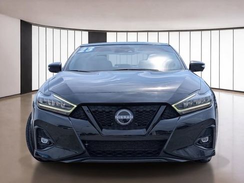 Used 2023 Nissan Maxima SR w/ Sport Mat Group image 2