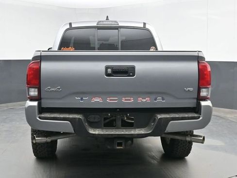 Used 2020 Toyota Tacoma SR image 13