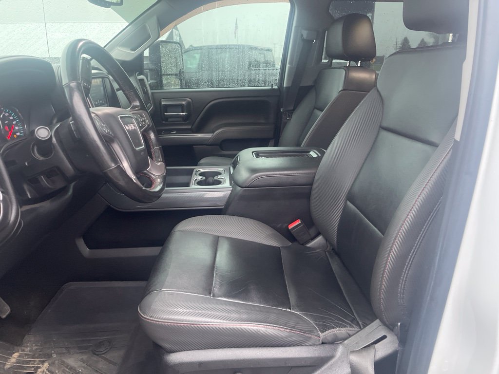 Used 2018 GMC Sierra 2500 SLT w/ All Terrain HD Package AWD/4WD image 10