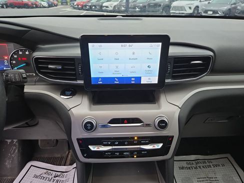 Used 2023 Ford Explorer XLT w/ Equipment Group 202A image 15