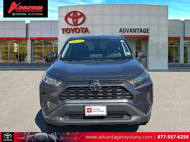 Certified 2022 Toyota RAV4 LE AWD/4WD image 2