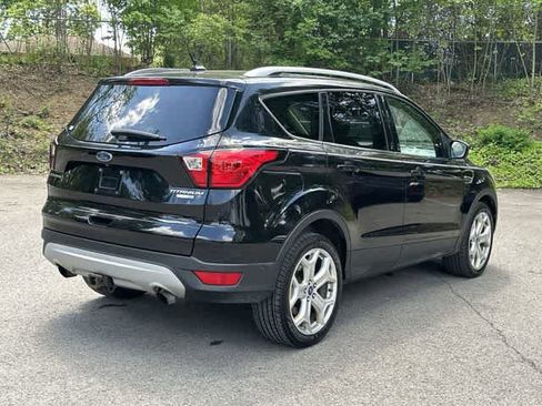 Used 2019 Ford Escape Titanium AWD/4WD image 24