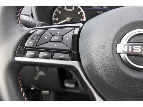 Used 2025 Nissan Altima 2.5 SR w/ SR Premium Package FWD image 18