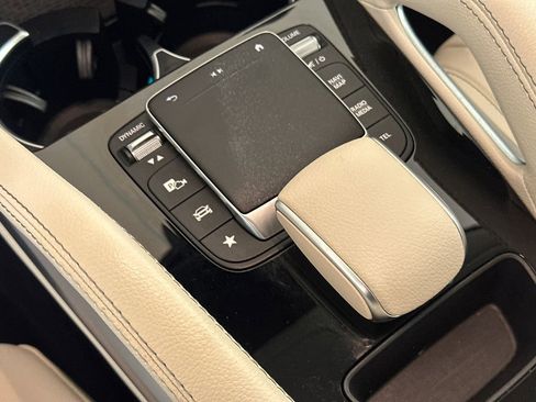Used 2023 Mercedes-Benz GLE 450 4MATIC image 33