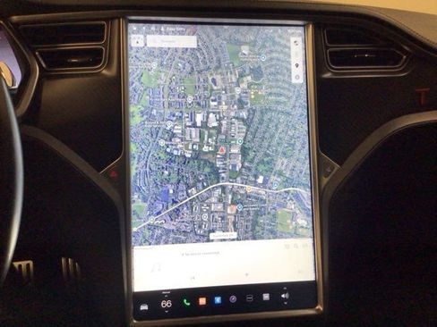 Used 2013 Tesla Model S Performance image 11