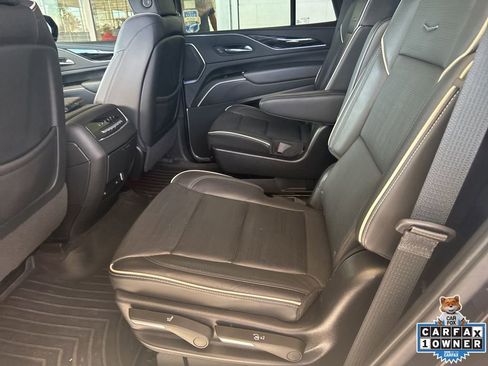 Used 2022 Cadillac Escalade Sport w/ Touring Package image 16