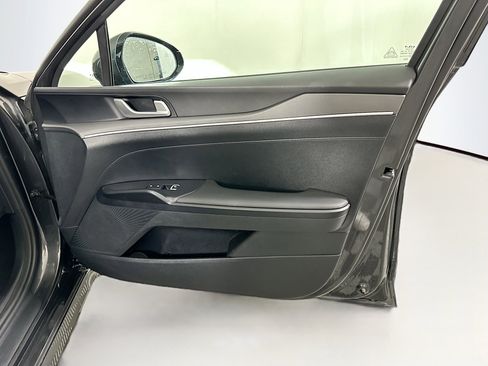 Used 2025 Kia K5 LXS image 31